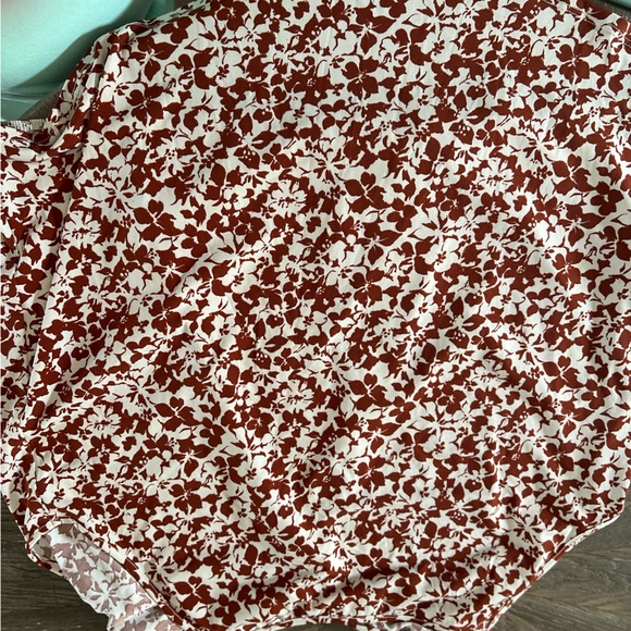 Floral Tank - Picture 4 of 5